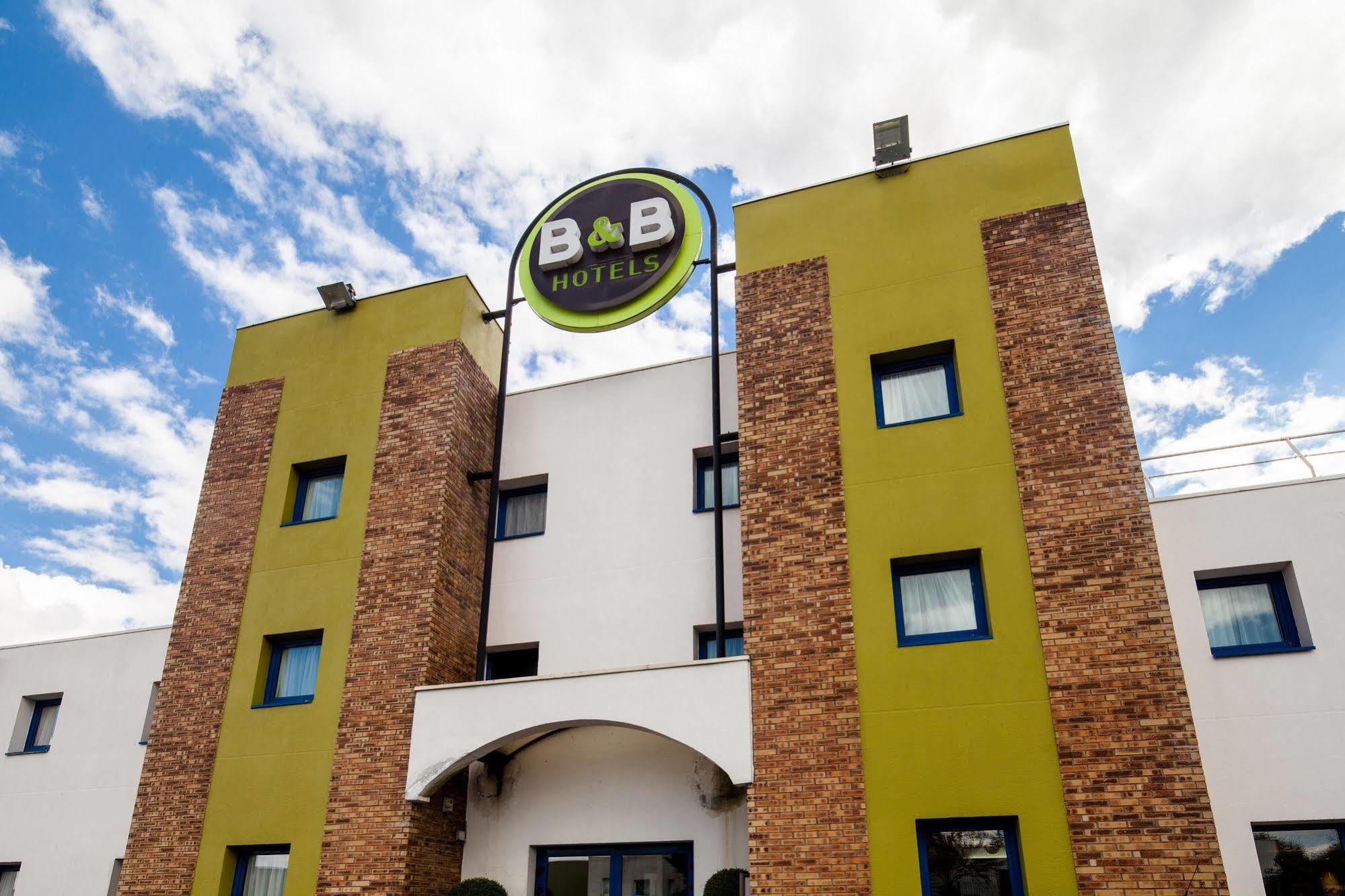 B&B Hotel Montlhery Linas Bagian luar foto