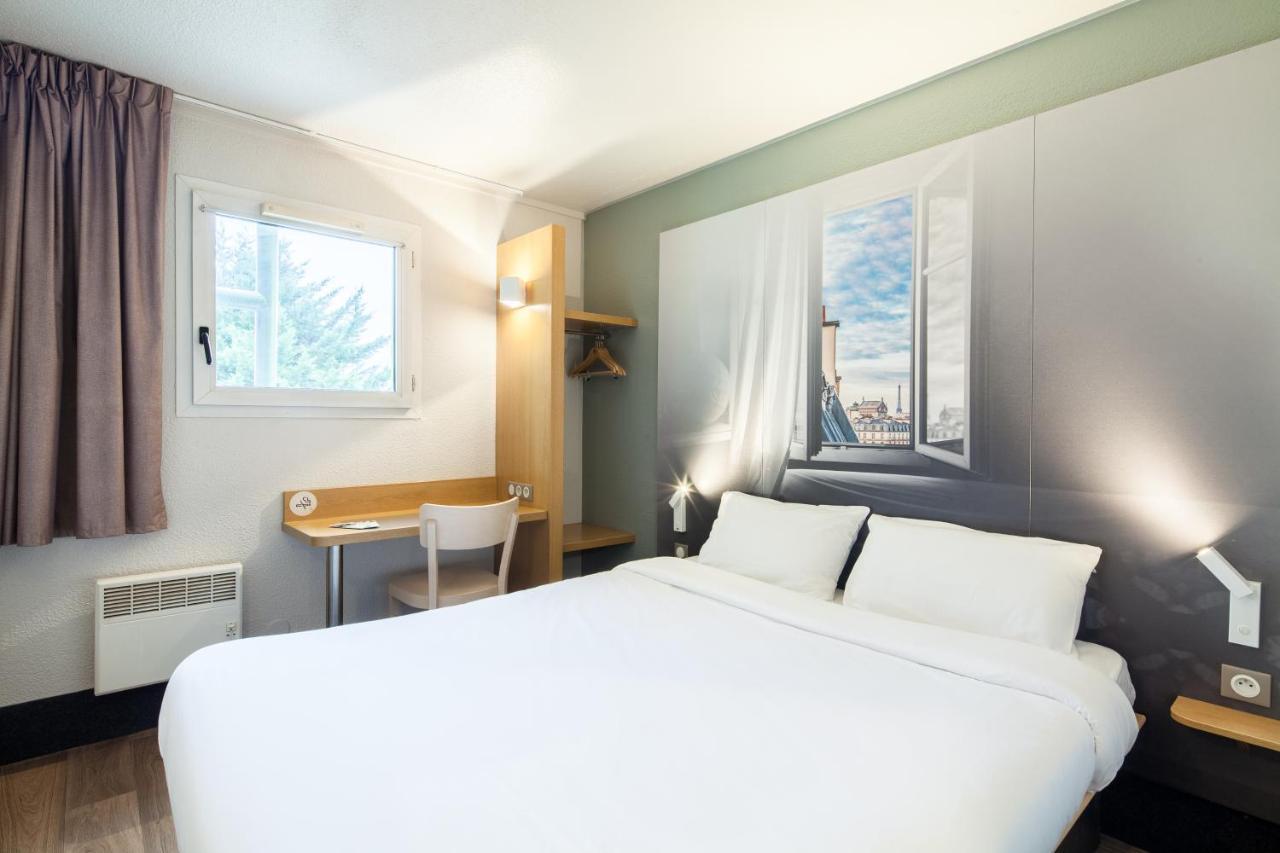 B&B Hotel Montlhery Linas Bagian luar foto